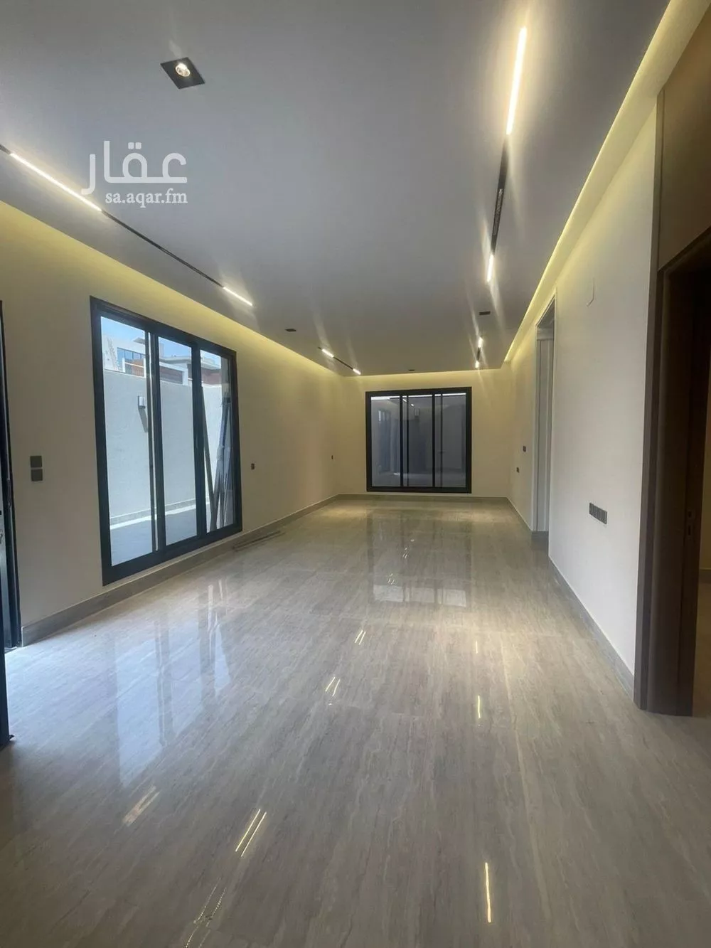 5 bedroom villa in Al Rimal 4