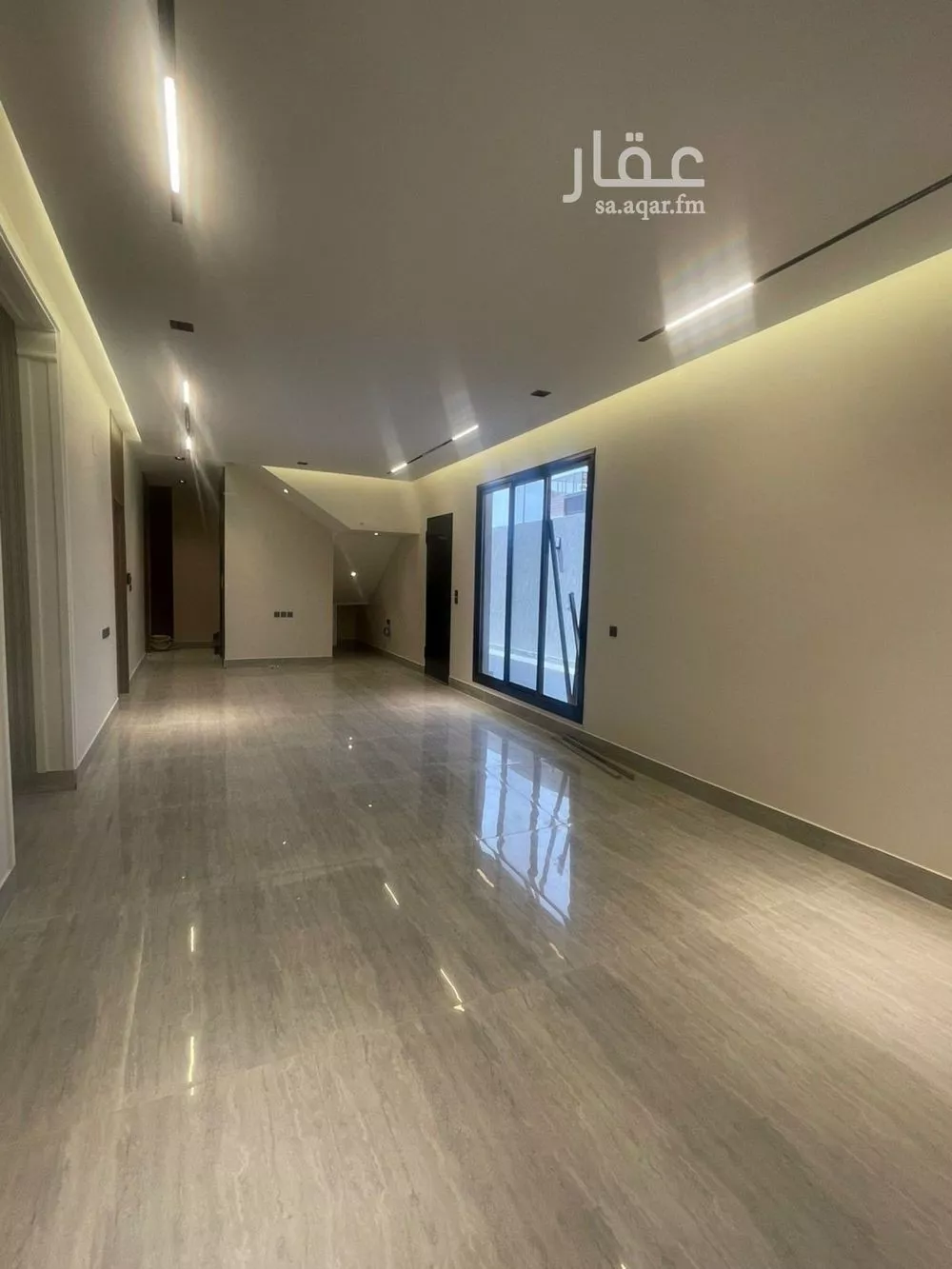 5 bedroom villa in Al Rimal 6