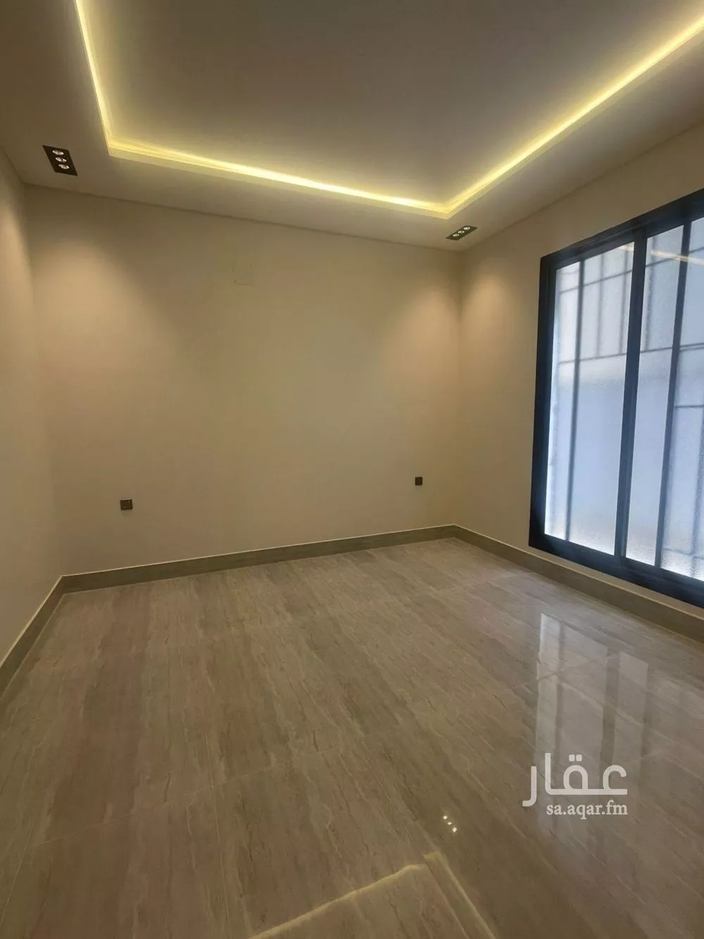 5 bedroom villa in Al Rimal 10