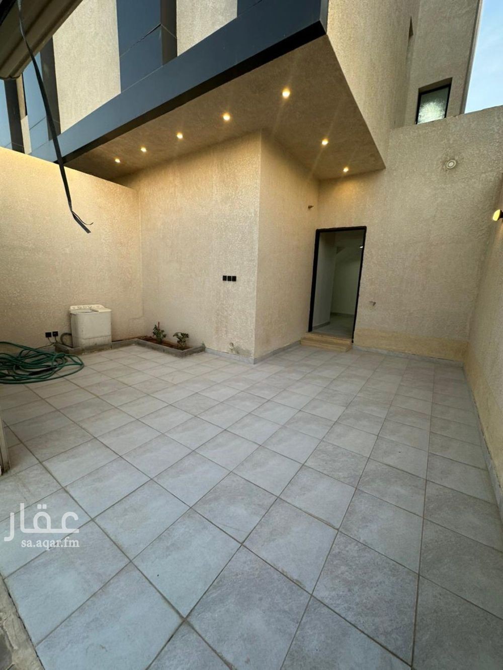 6 bedroom villa in Al Rimal 2