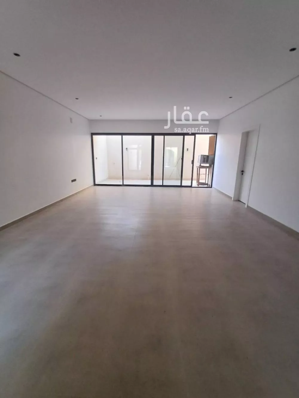5 bedroom villa in Al Hazm, Riyadh 8