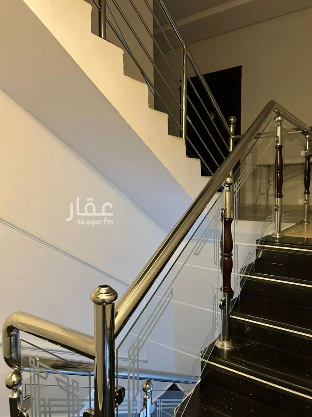 6 bedroom villa in Al Yarmouk 12