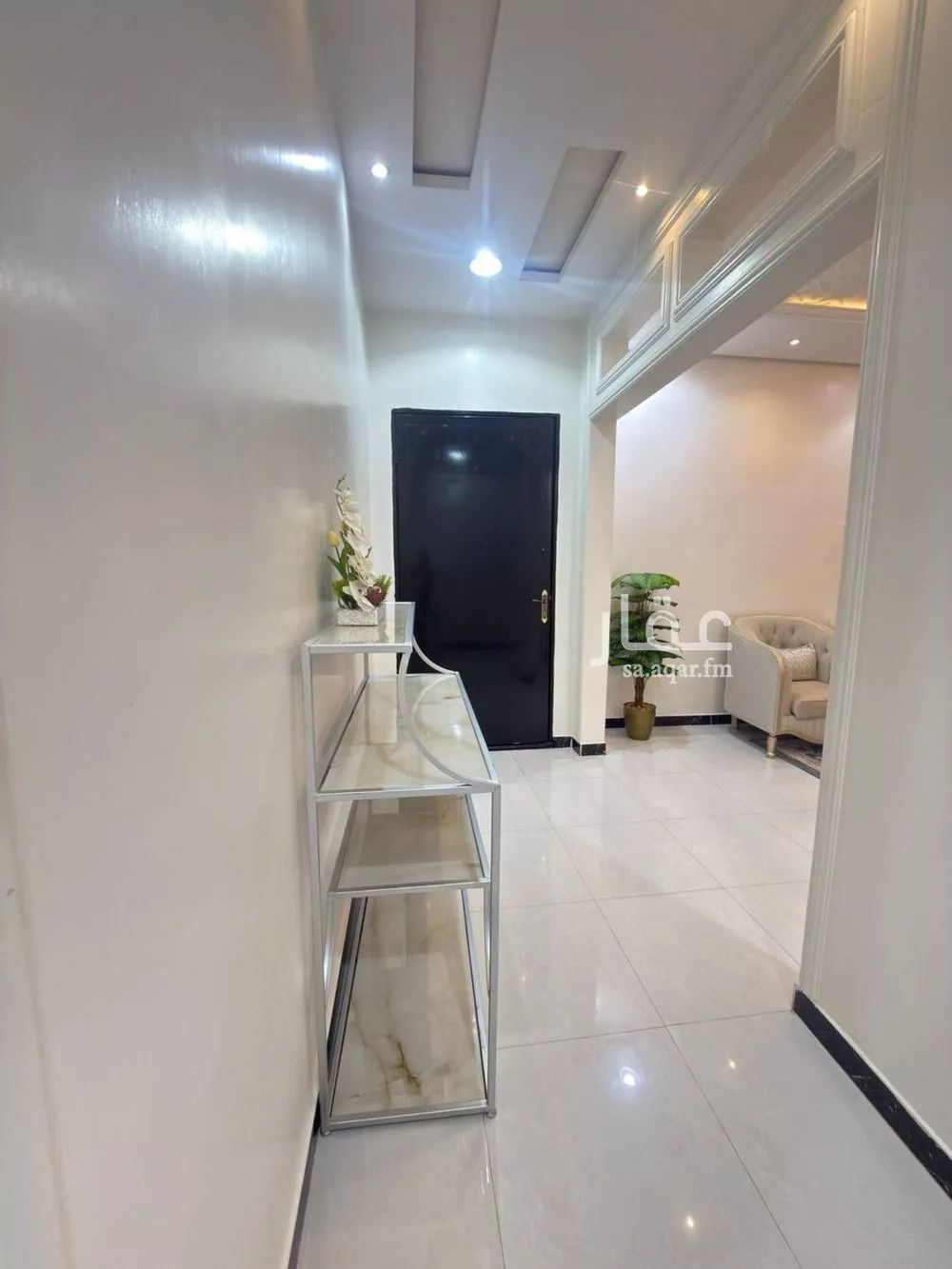 6 bedroom villa in Al Yarmouk 25