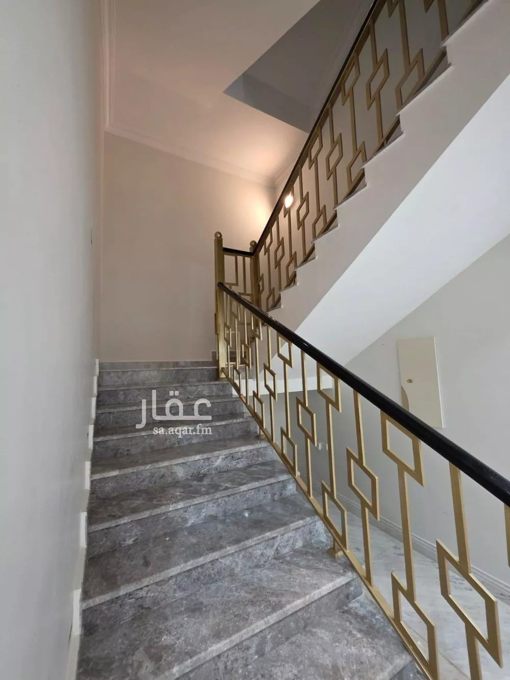 فيلا 7 غرف في المونسية 17