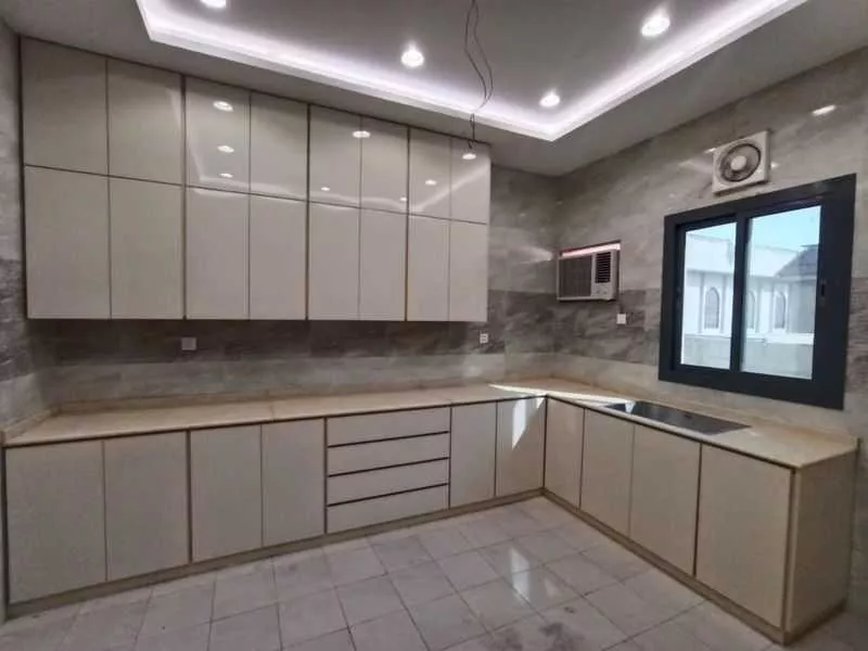 شقة 3 غرف في العزيزية، جدة 2