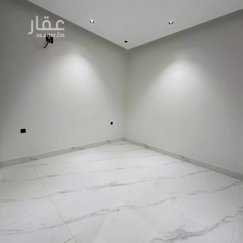9 bedroom villa in Dhahrat Namar 15
