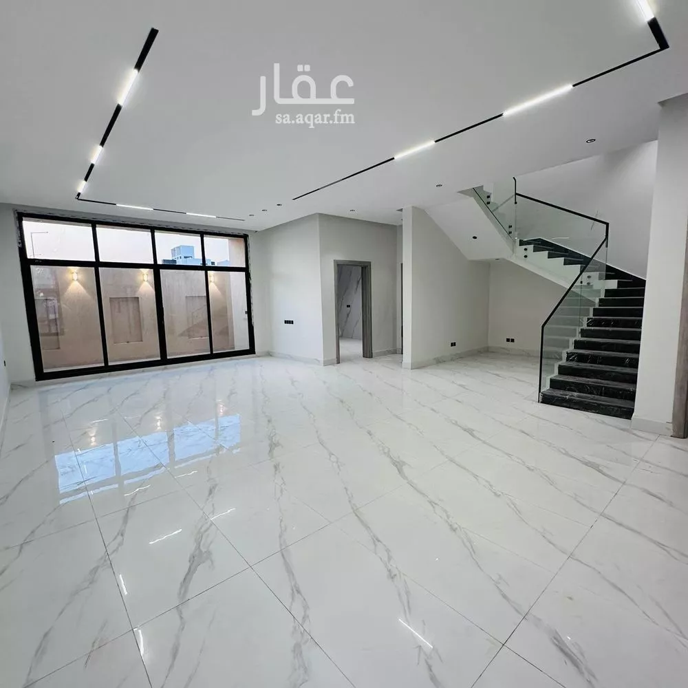 9 bedroom villa in Dhahrat Namar 3