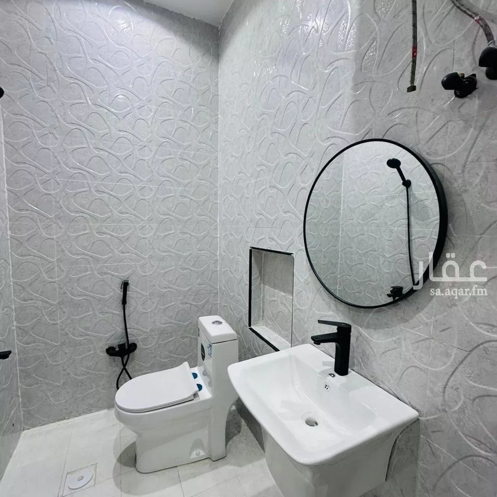 9 bedroom villa in Dhahrat Namar 26