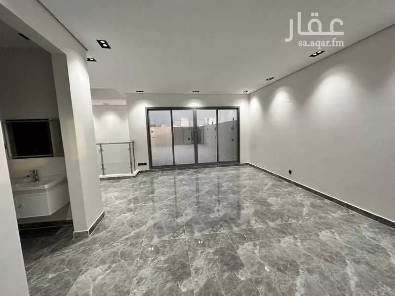 9 bedroom villa in Al Munsiyah 10
