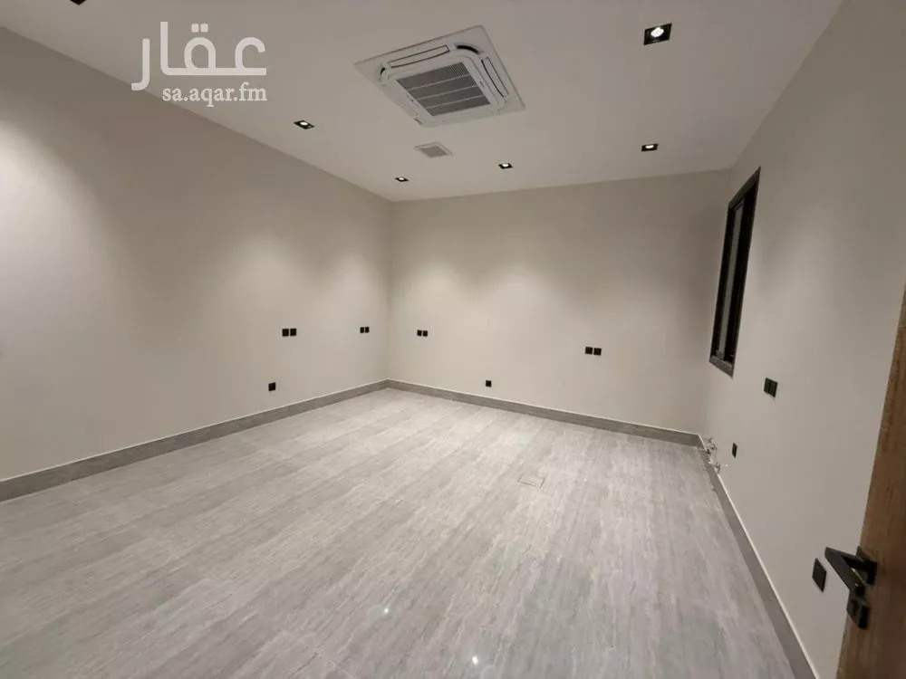 فيلا 5 غرف في العارض 14