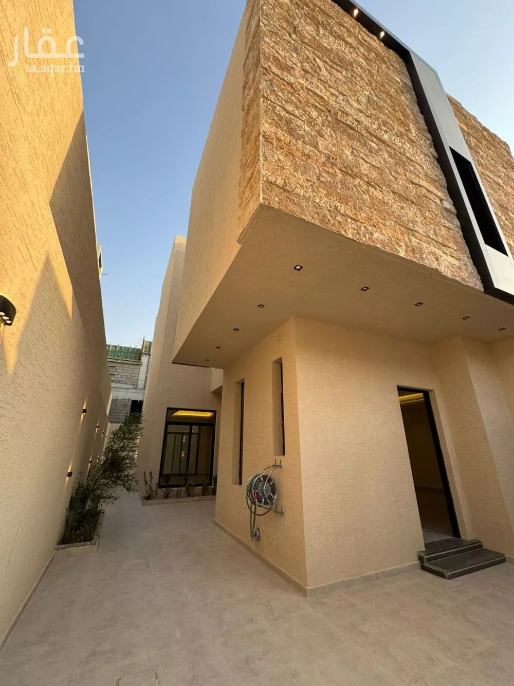 4 bedroom villa in Al Narjis 3