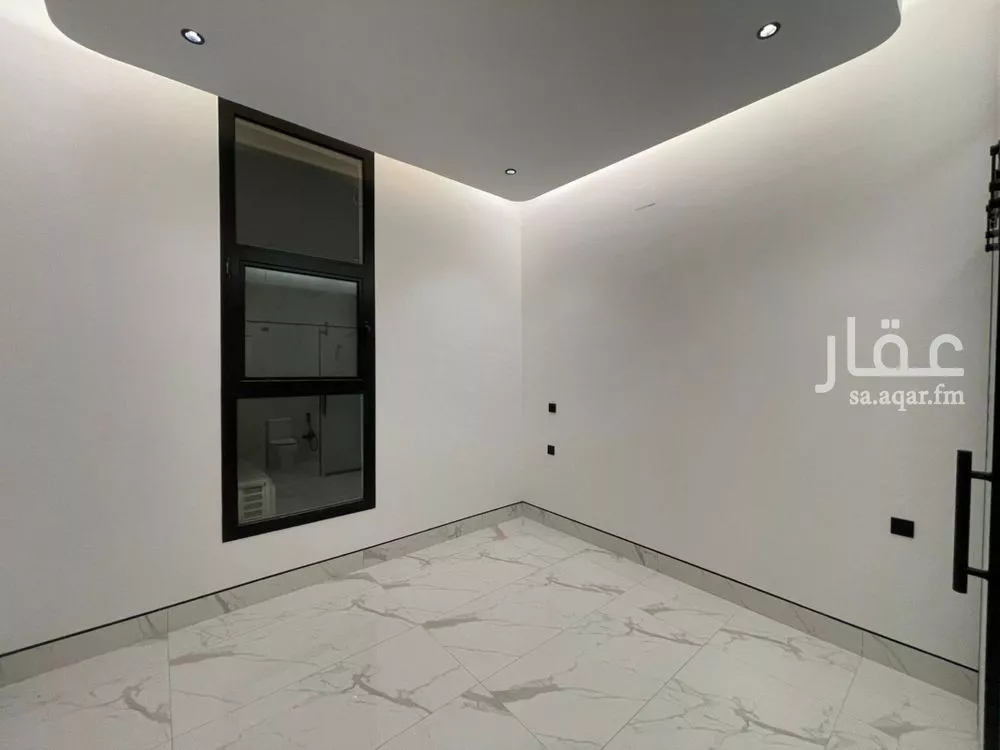 فيلا 5 غرف في النرجس 10