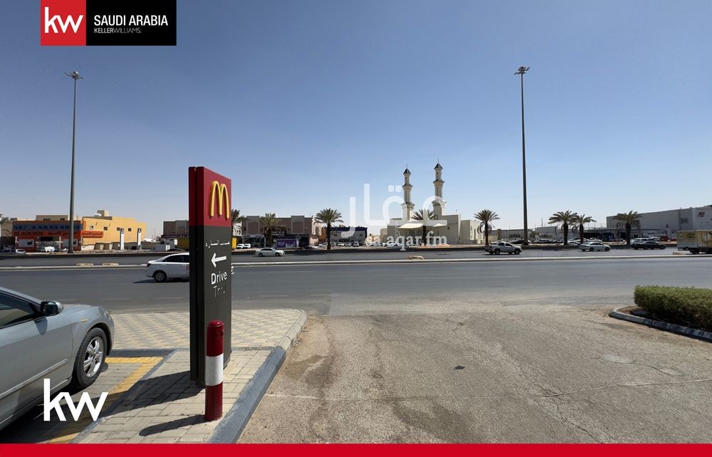shop in As Suwaidi Al Gharabi, Riyadh 4