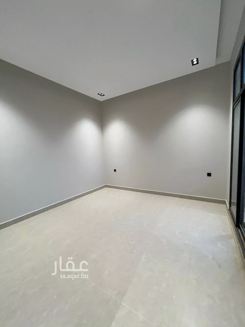 فيلا 4 غرف في الرمال 21