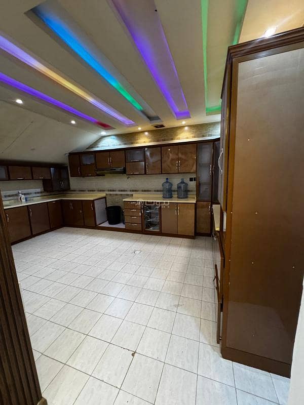 5 bedroom villa in Dhahrat Laban, Riyadh
