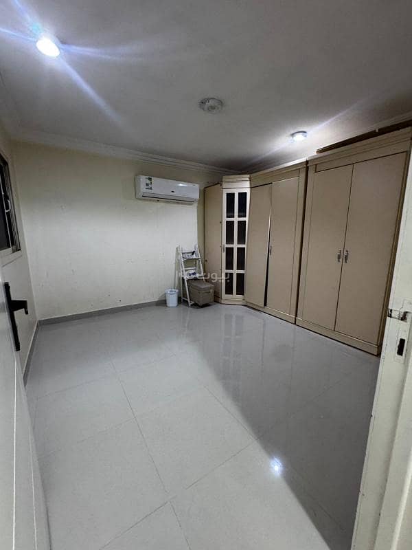 5 bedroom villa in Dhahrat Laban, Riyadh 5