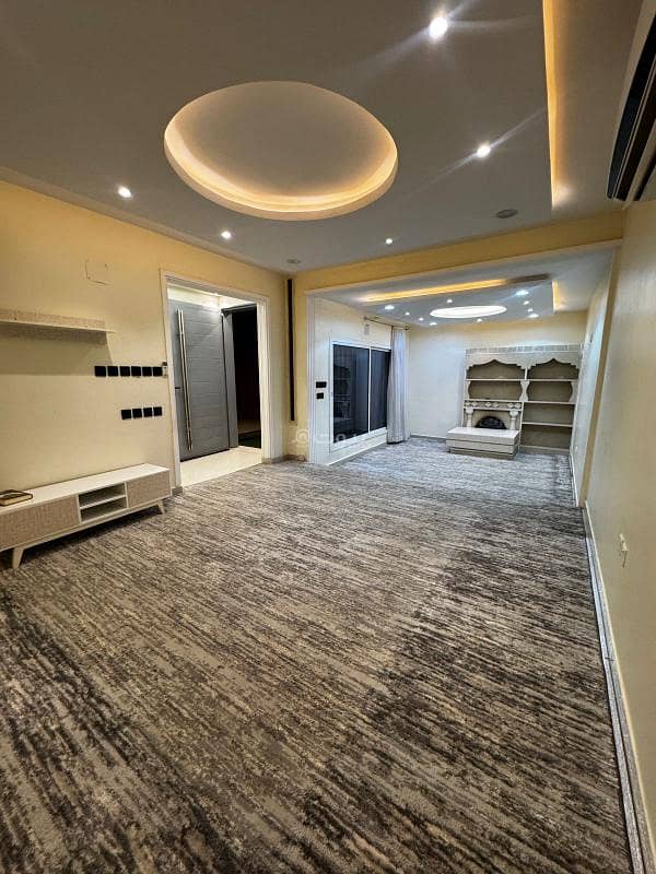 5 bedroom villa in Dhahrat Laban, Riyadh 9