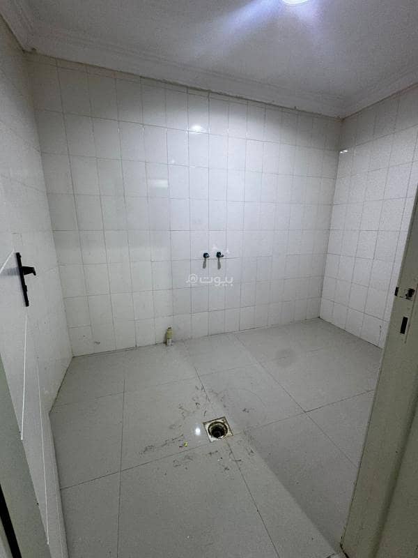 5 bedroom villa in Dhahrat Laban, Riyadh 16