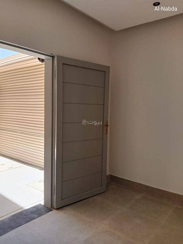4 bedroom villa in Al Zahrah, Riyadh 13
