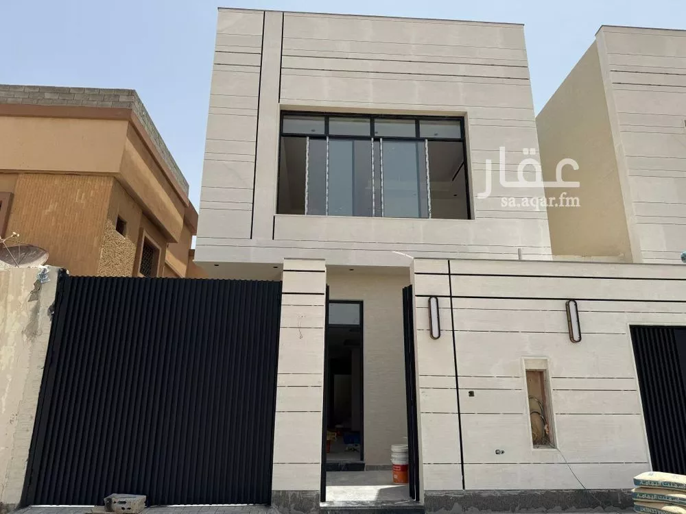 فيلا 6 غرف في الملك فيصل 2