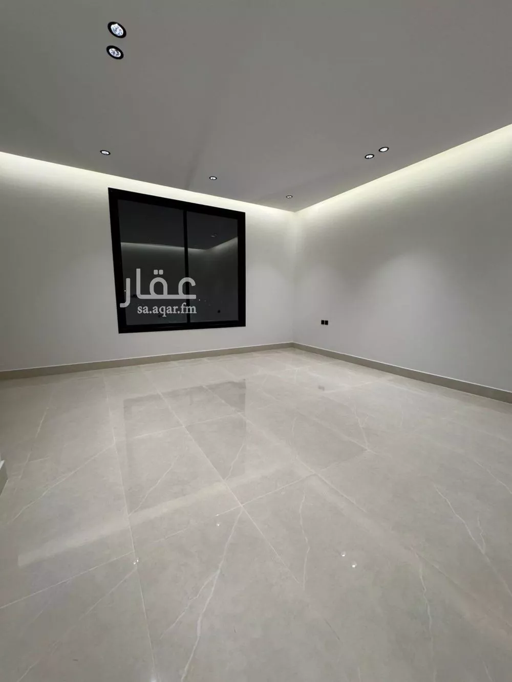 5 bedroom villa in Al Janadriyah 10