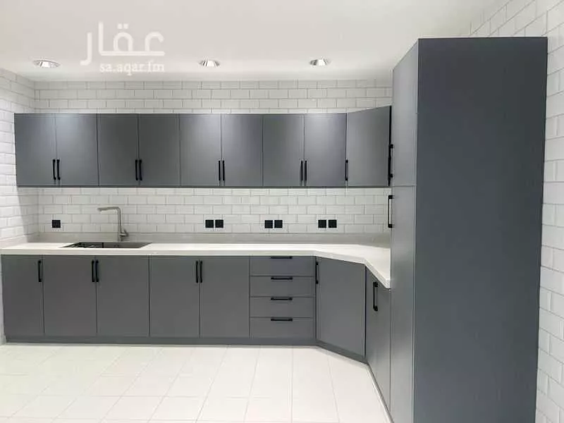 فيلا 4 غرف في العليا، الرياض 5