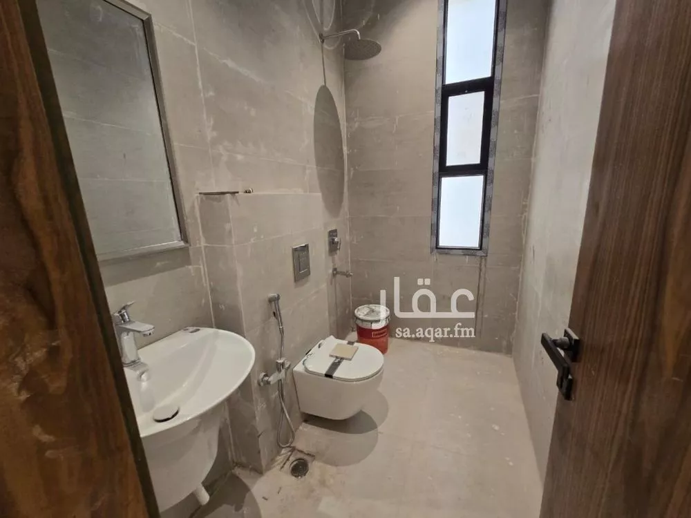فيلا 7 غرف في النرجس 8