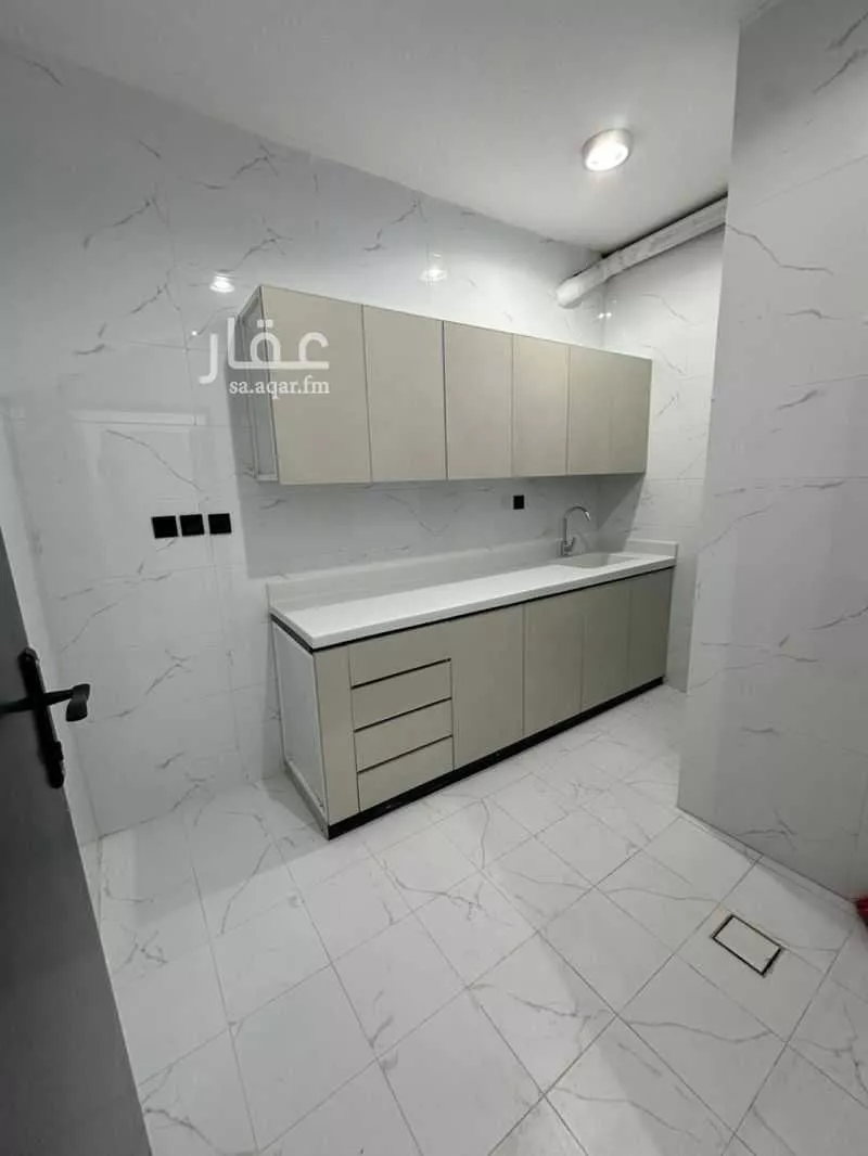 11 bedroom building in As Salhiyah, Riyadh 8