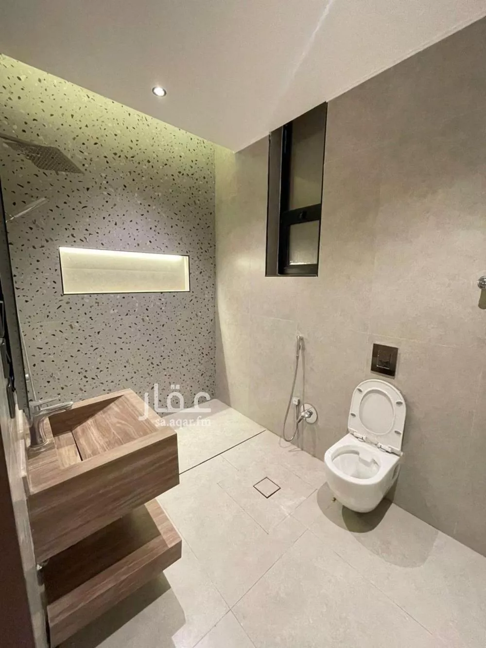 5 bedroom villa in Al Mahdiyyah 7