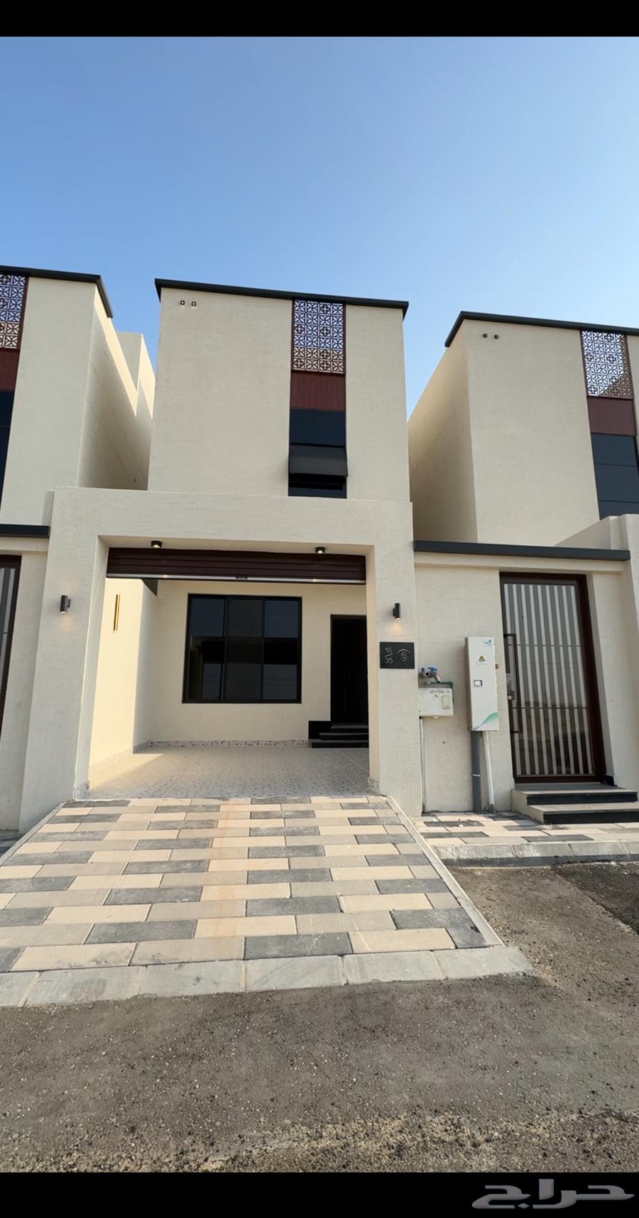 4 bedroom villa in Al Buhairah, Eastern Province 12