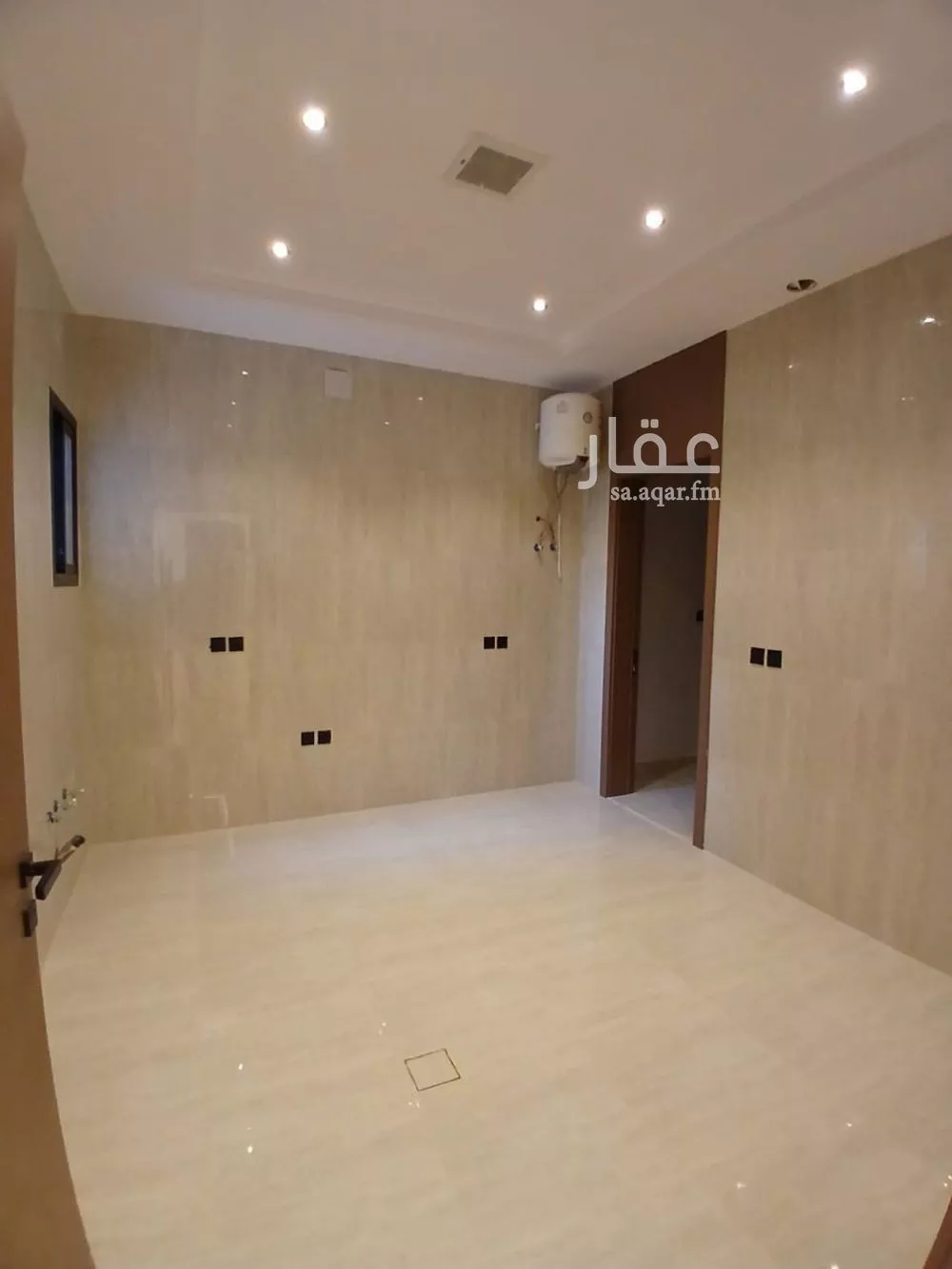 6 bedroom villa in Al Rimal 24
