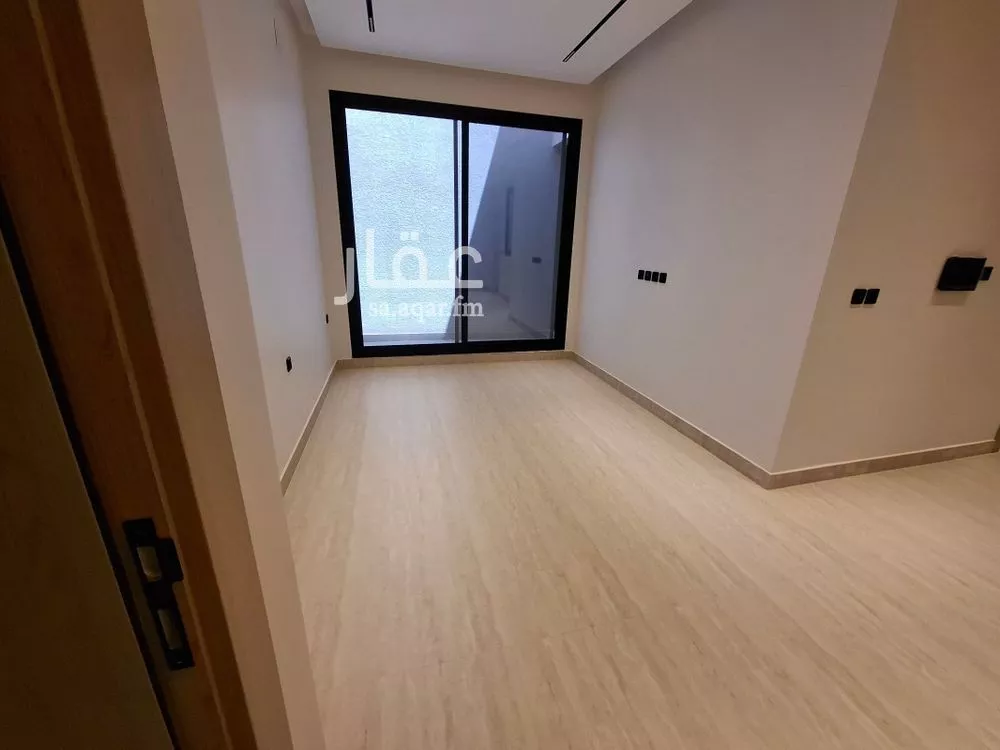 4 bedroom apartment in Ishbiliyah, Riyadh 17