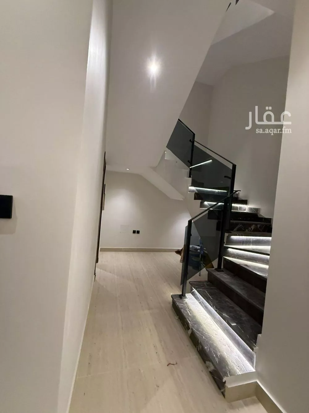 5 bedroom villa in Al Zahrah 21