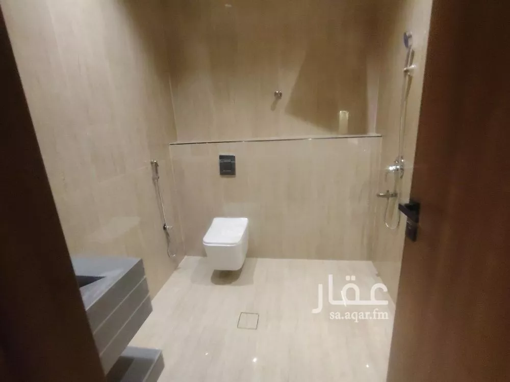 فيلا 7 غرف في المهدية 11