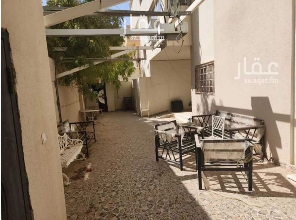 4 bedroom villa in Al Rabwa, Riyadh 14