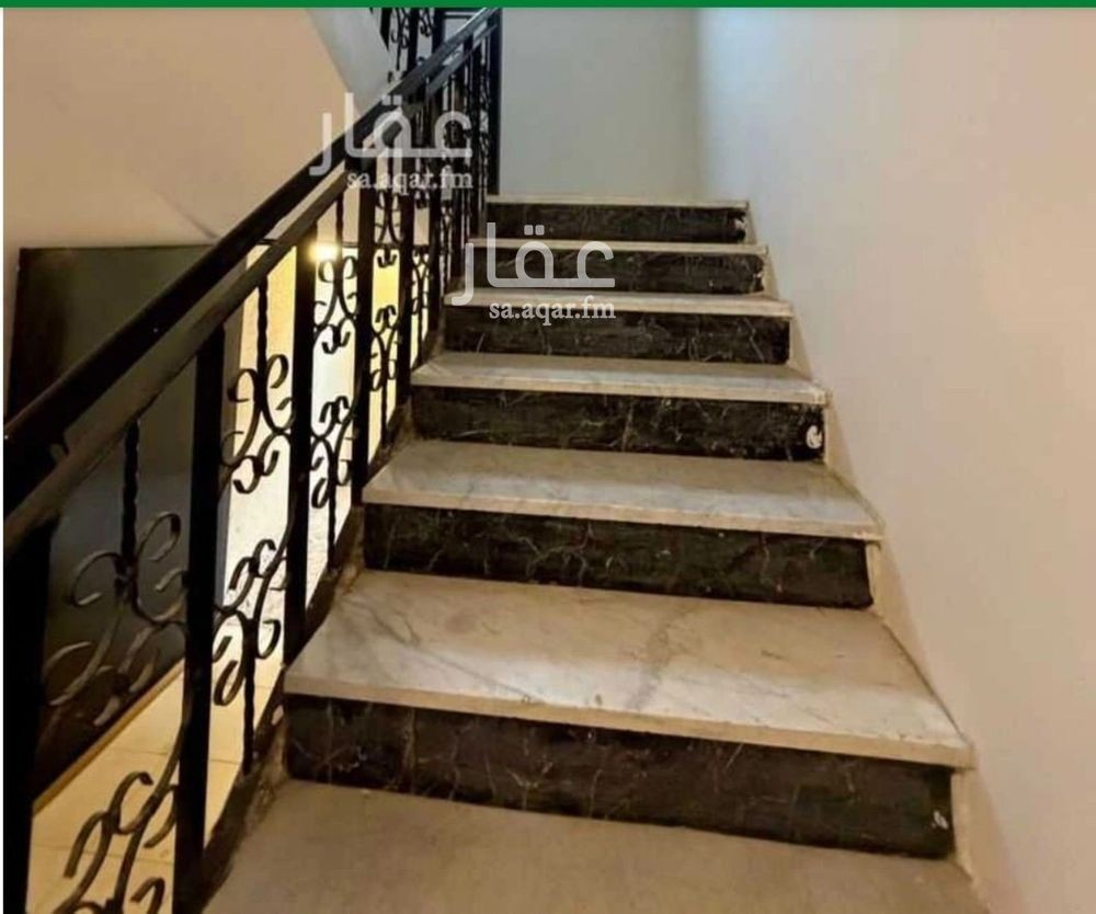 4 bedroom villa in Al Rabwa, Riyadh 18