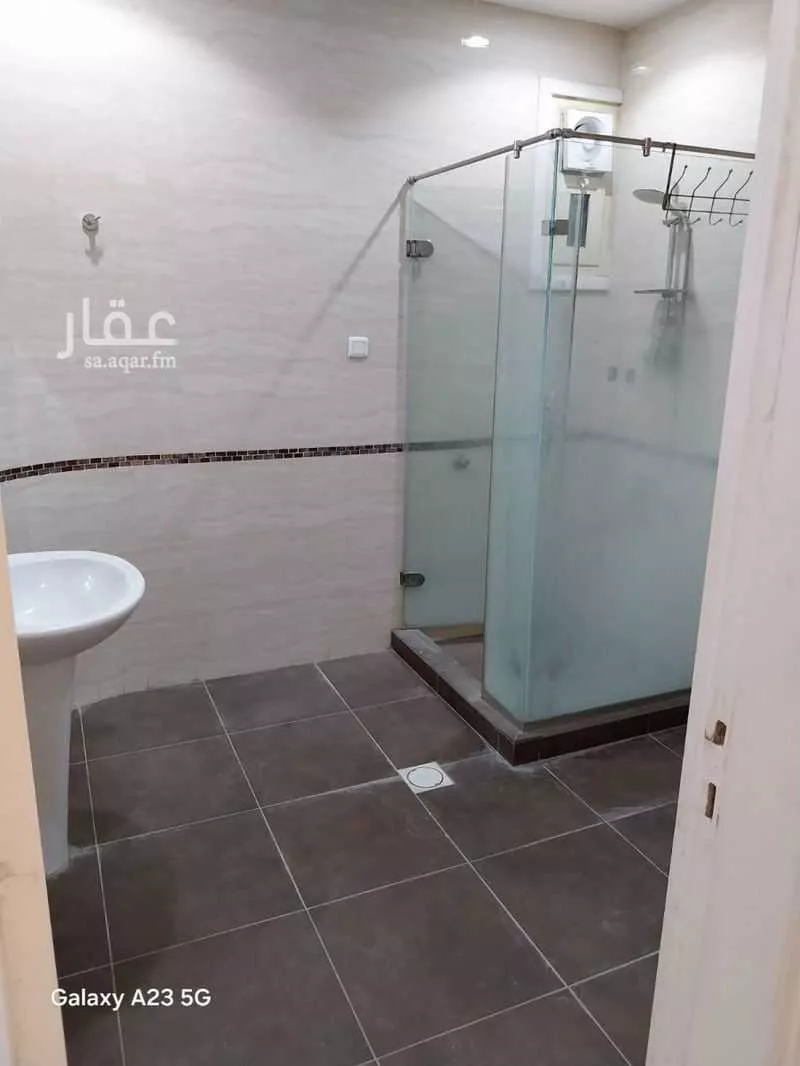فيلا 4 غرف في صلاح الدين، الرياض 12