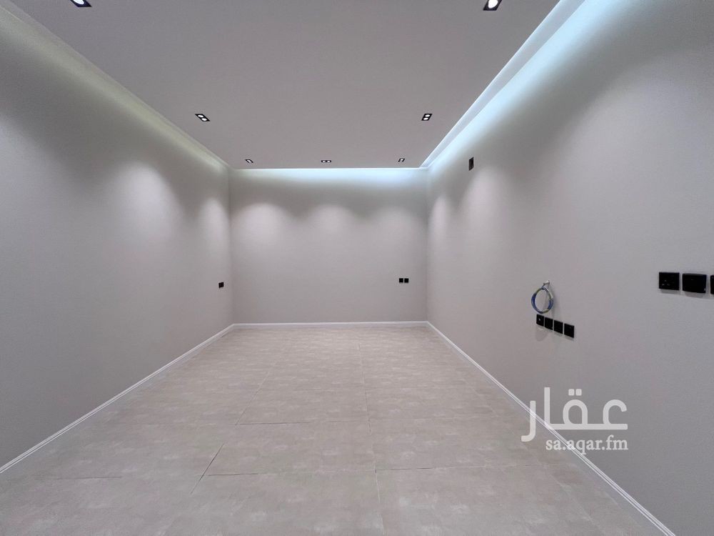 3 bedroom villa in Dhahrat Laban, Riyadh 7