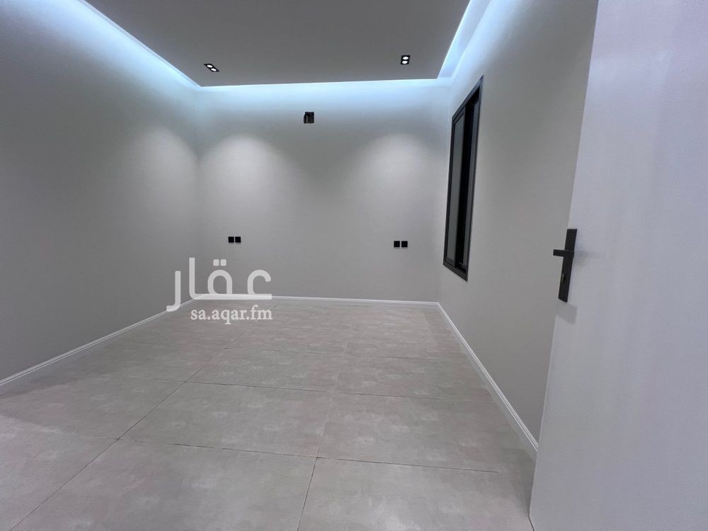 3 bedroom villa in Dhahrat Laban, Riyadh 15