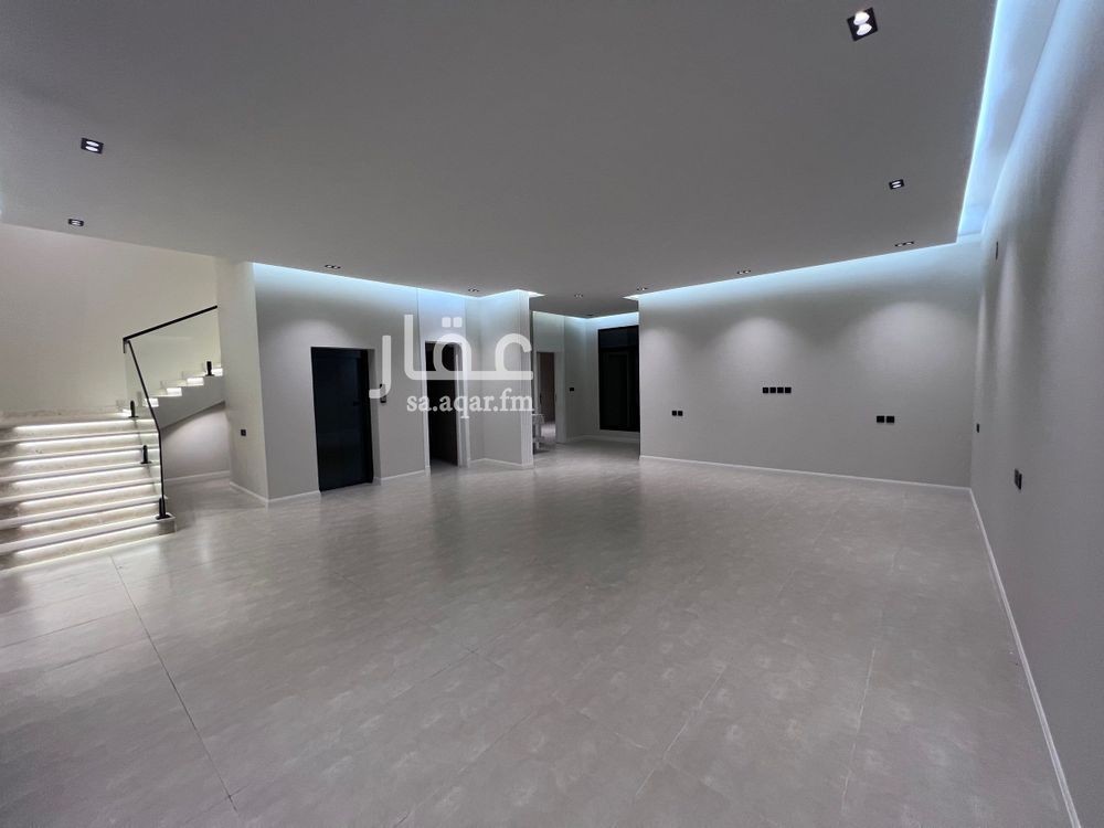 3 bedroom villa in Dhahrat Laban, Riyadh 11
