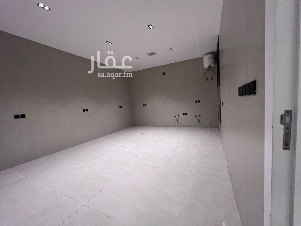 3 bedroom villa in Dhahrat Laban, Riyadh 8