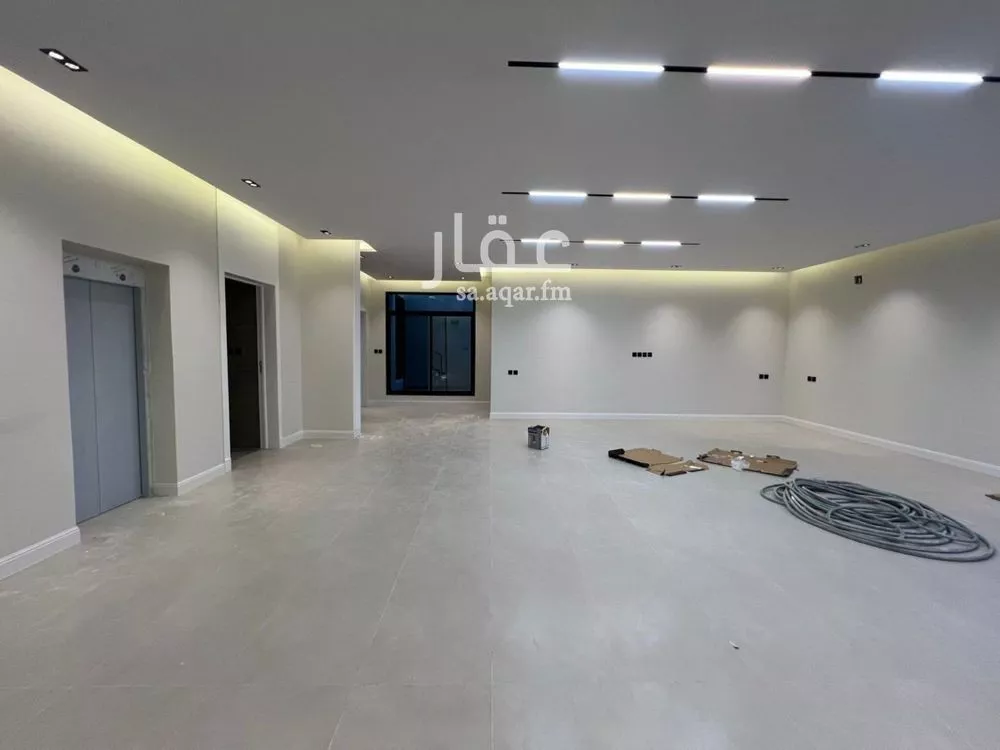 7 bedroom apartment in Dhahrat Laban 15