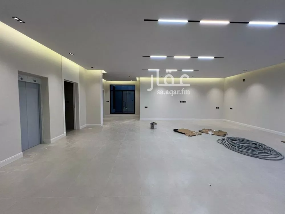 7 bedroom apartment in Dhahrat Laban 10