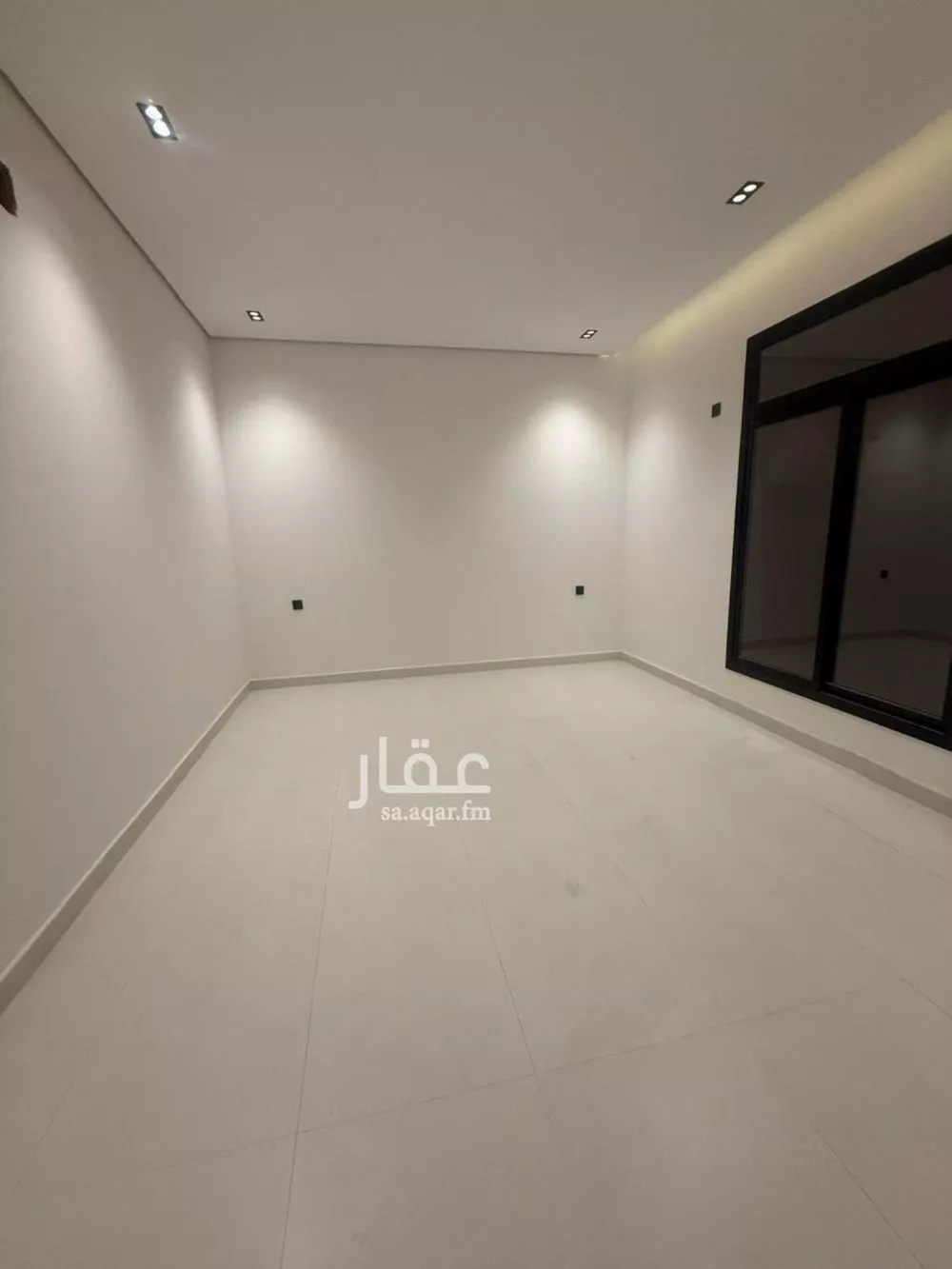 فيلا 5 غرف في العريجاء الغربية 3