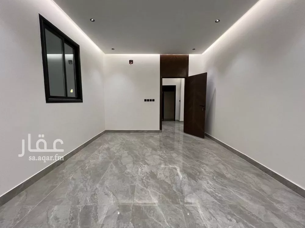 5 bedroom villa in Dhahrat Laban 15