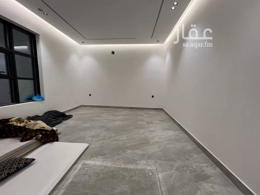 5 bedroom villa in Dhahrat Laban 18
