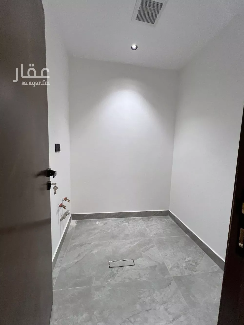 5 bedroom villa in Dhahrat Laban 6