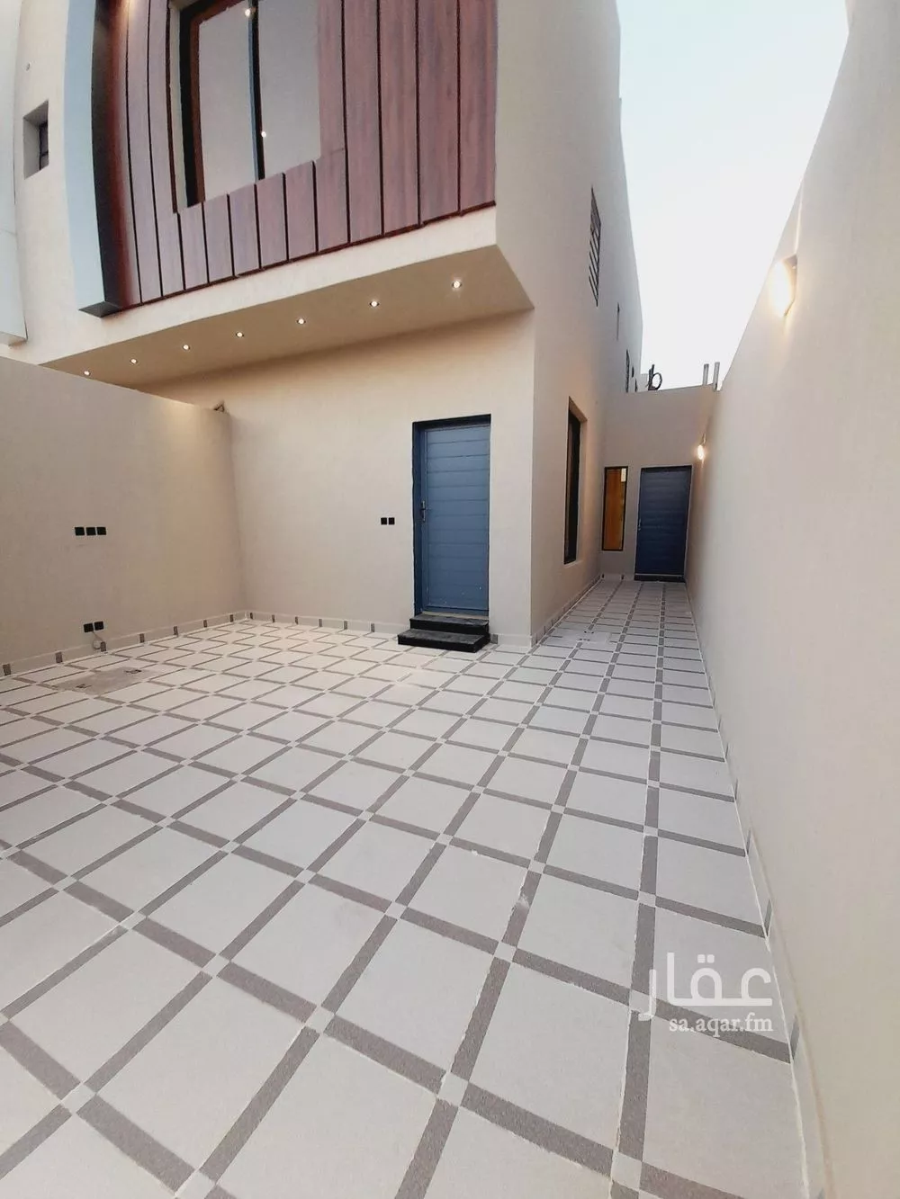 فيلا 4 غرف في عكاظ 4
