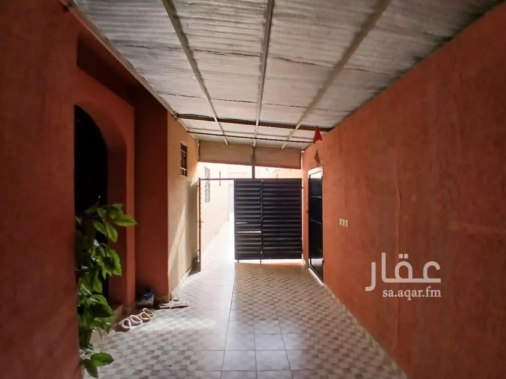 7 bedroom villa in Al Rimal 9