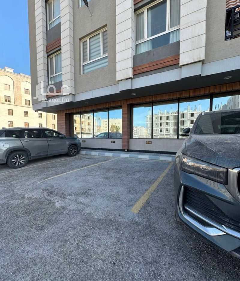 2 bedroom apartment in Al Hamra, Eastern Province 19